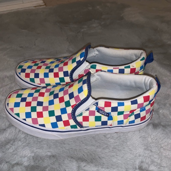 Vans - Picture 2 of 3